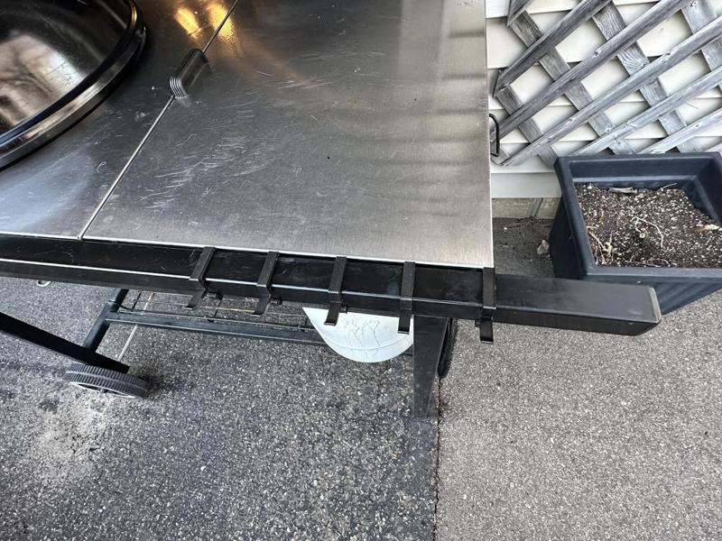 Weber Performer Platinum/Deluxe Tool Holder 99835