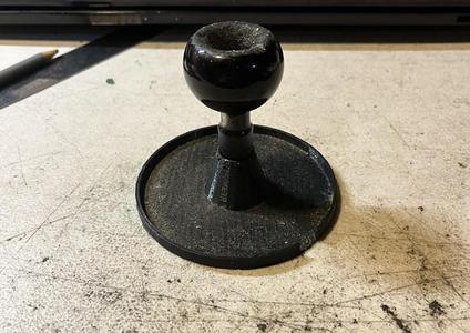 Bong Packing Stand