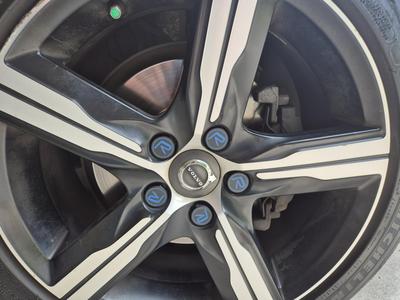Wheel cap