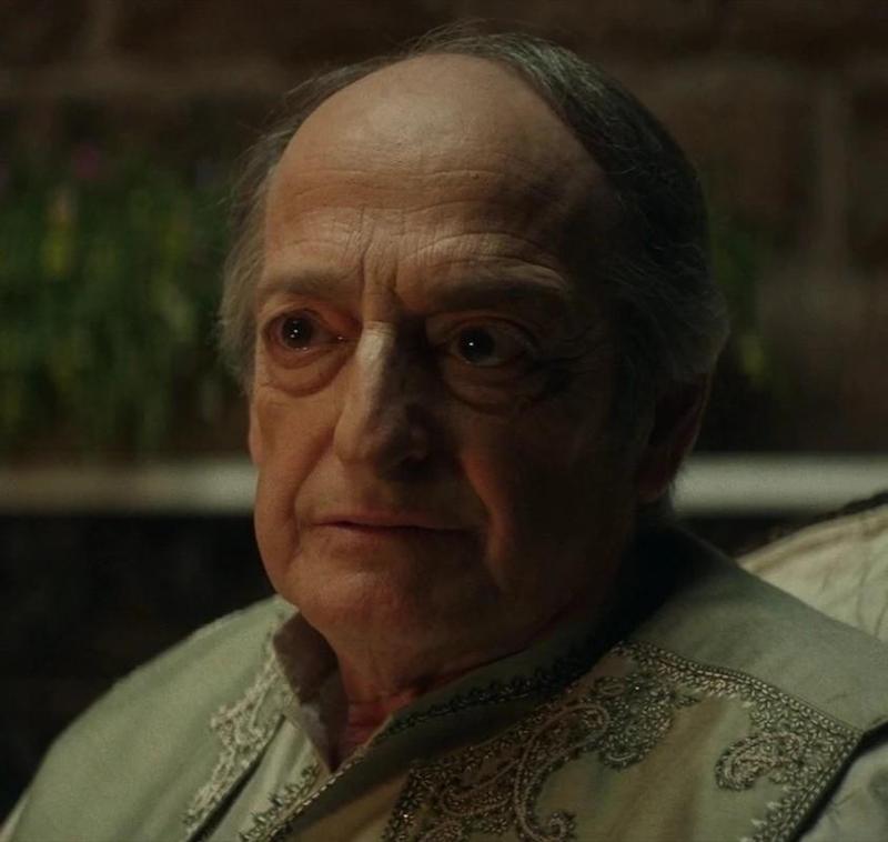 Dr. Benayoun figure head- Star Trek Picard