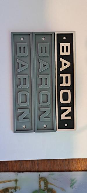 Baron, Airplane Plate
