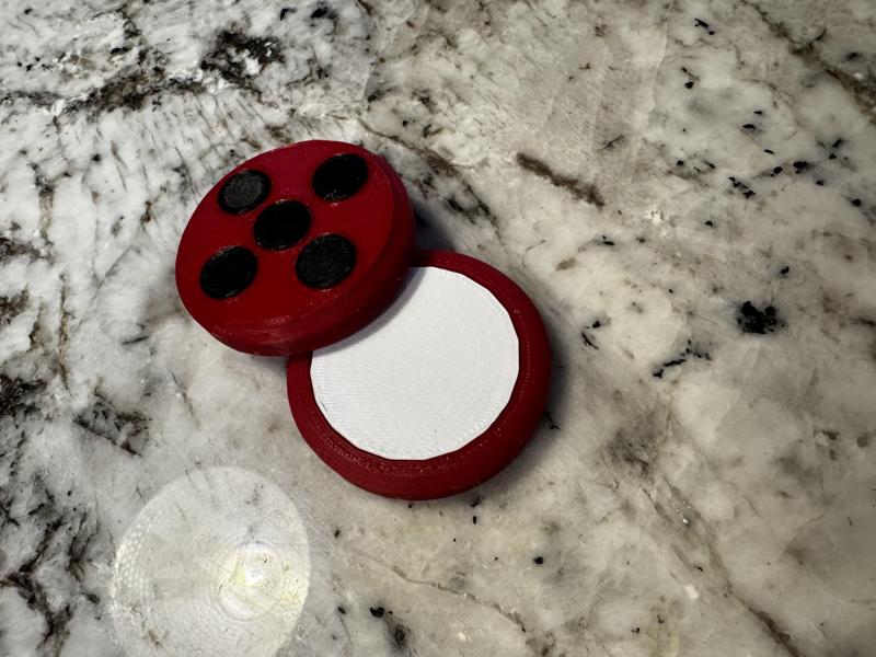 Miraculous Ladybug Girl yo-yo