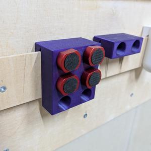 French Cleat Holder for 6 Bench Dogs