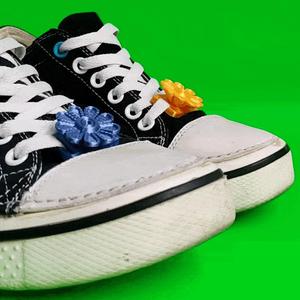 sunflower shoelace buckle