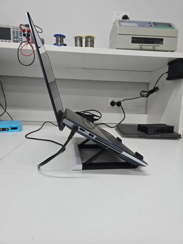 Adjustable Notebook Stand (inc f3d)