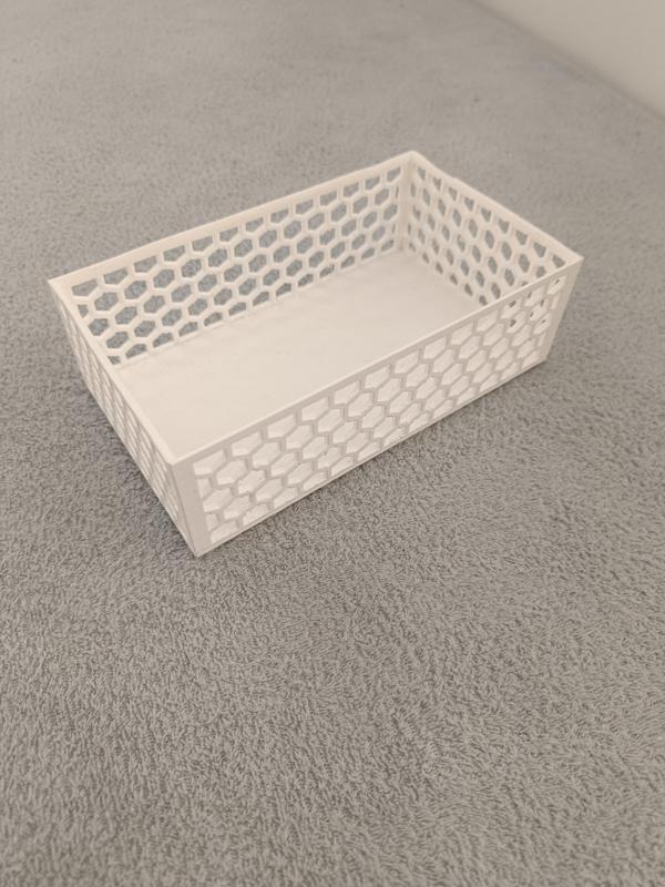 honeycomb hexagon box 85x45x145mm
