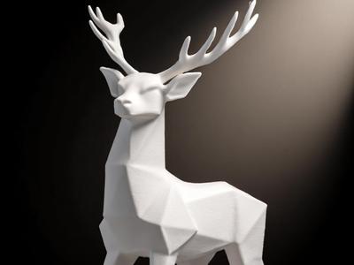 Nordic Elegance – Low-Poly Reindeer Sculpture