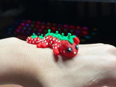 Mini Articulated Strawberry Dog - By Vixvvo3D