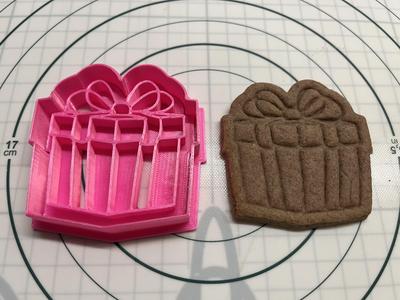 Christmas gift cookie cutter