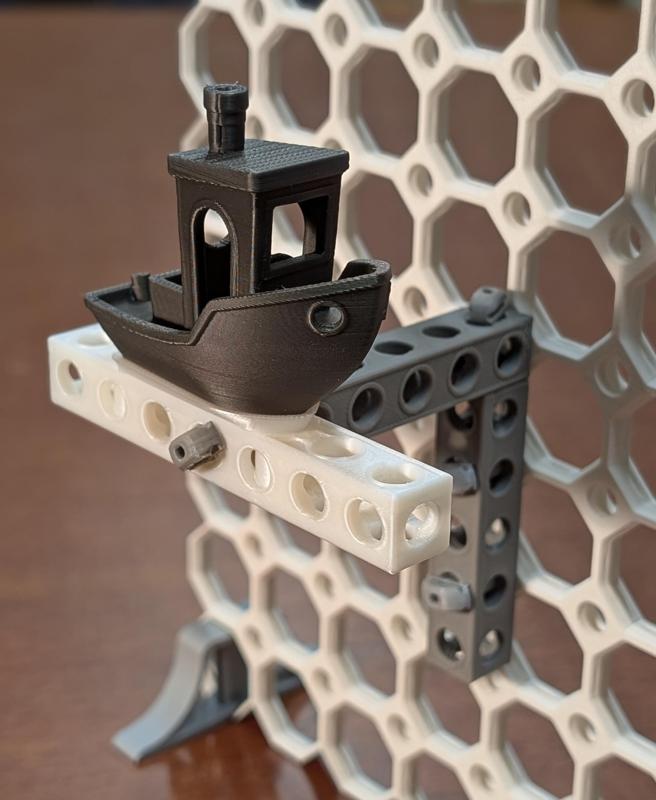 3DBenchy Mounted on STEMFIE Beam
