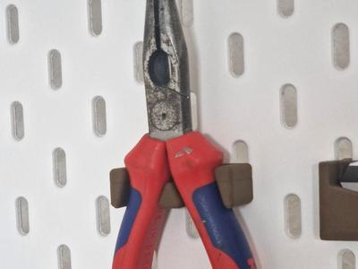 skadis pliers holder