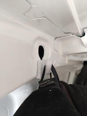 Citroen berlingo trunk hook
