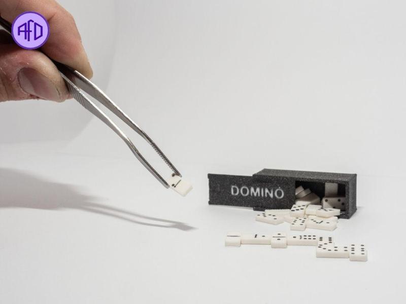 MICRO DOMINO