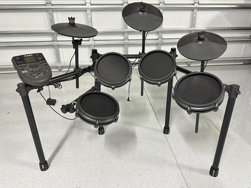 Alesis Nitro Feet