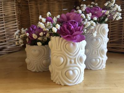 Heartbeat Vase (Medium)