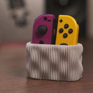 Sleek Wave Holder