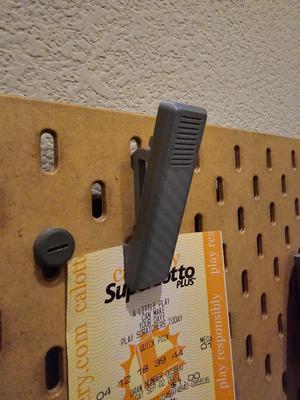 Skadis Paper Clip / Letter Clip
