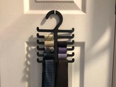 Necktie/Tie Belt Hanger