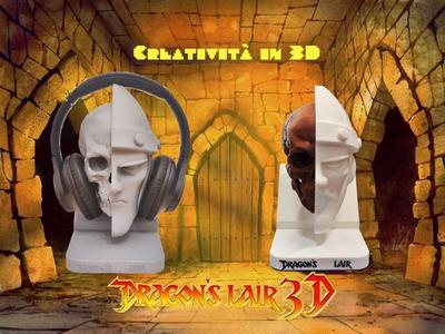 The anatomical Dragon's Lair, headphone holder