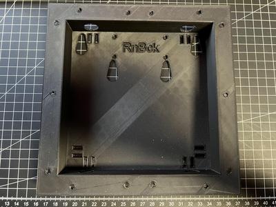 Waveshare 64x64 LED Matrix & Raspberry Pi (2, 3, 4, Zero) Housing / Wallmount