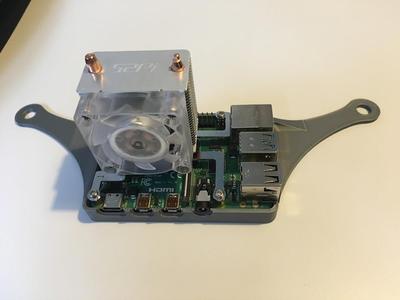 Raspberry Pi 4 VESA 200 Ice Tower Version