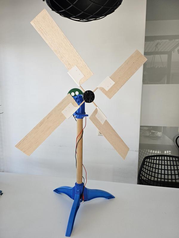 Kidwind blade adapter