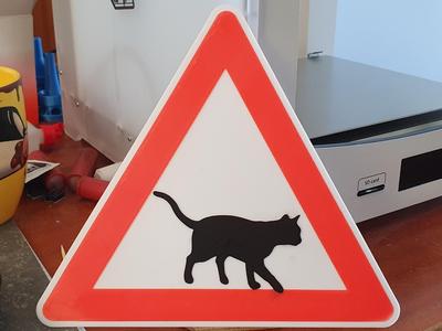 Wandering cat road sign / Panneau chat en balade