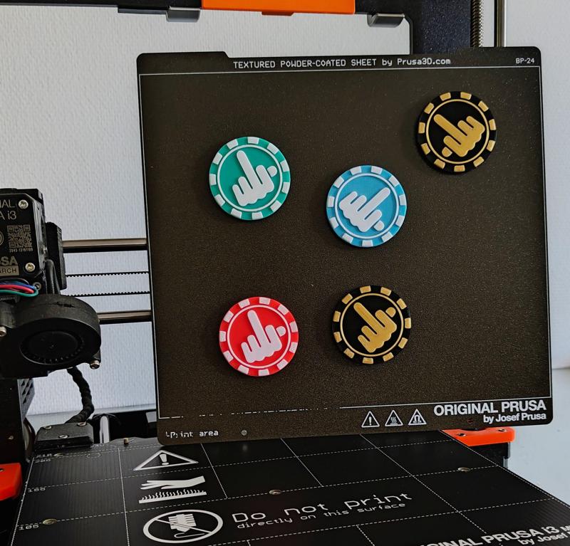 "The Finger" Token / Chip - magnetic