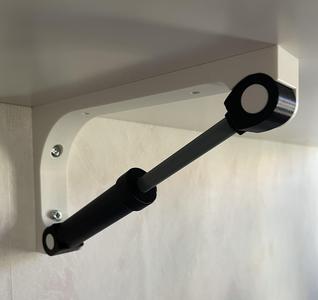 Hydraulic cylinder shelf