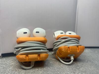 Earphone cable holder