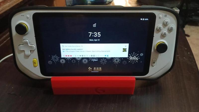 Logitech G Cloud Charging Dock for use with Case.