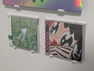 CD Wall Mount (Command Strip / Nail)