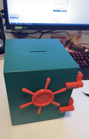 Piggy bank/money bank/safe