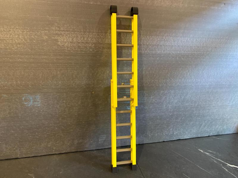Extension Ladder Display Stand (Bricks add-on)