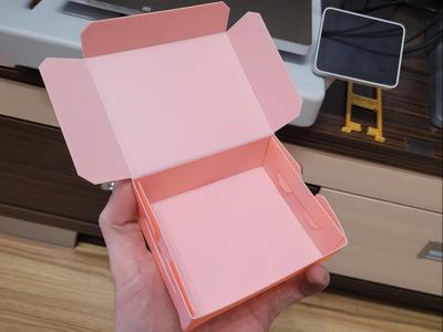 Folding box