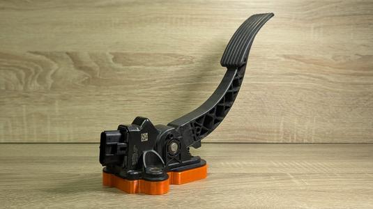 DBW Accelerator Pedal Bracket