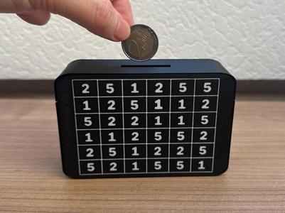 Piggy bank, money box, 100€, piggy bank with goal