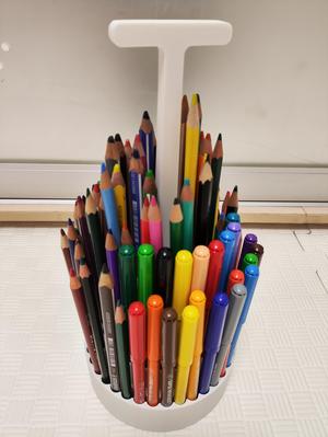 Telescoping Pencil Holder for 96  Pencils of 10mm Diameter