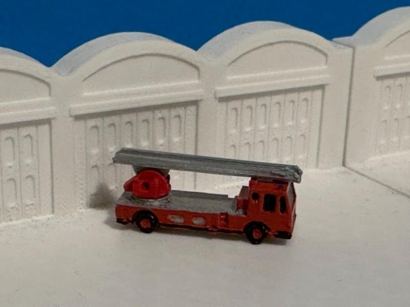Fire Engine 13a - Ladder (z-scale)