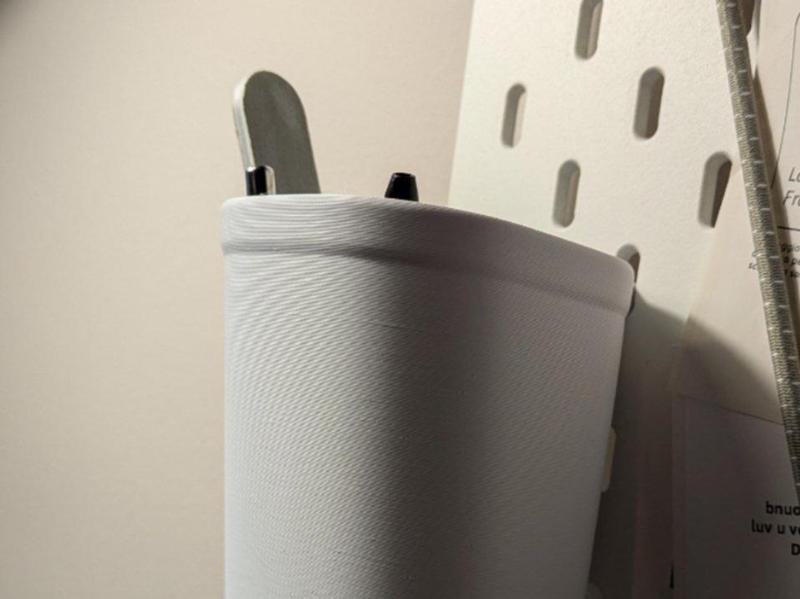 SKADIS Pen Holder