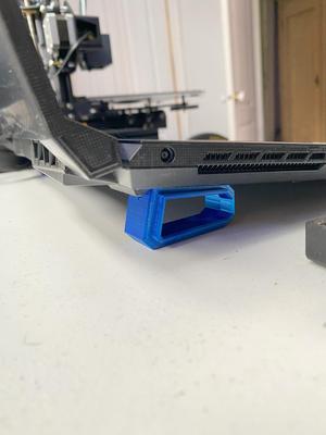 Laptop riser