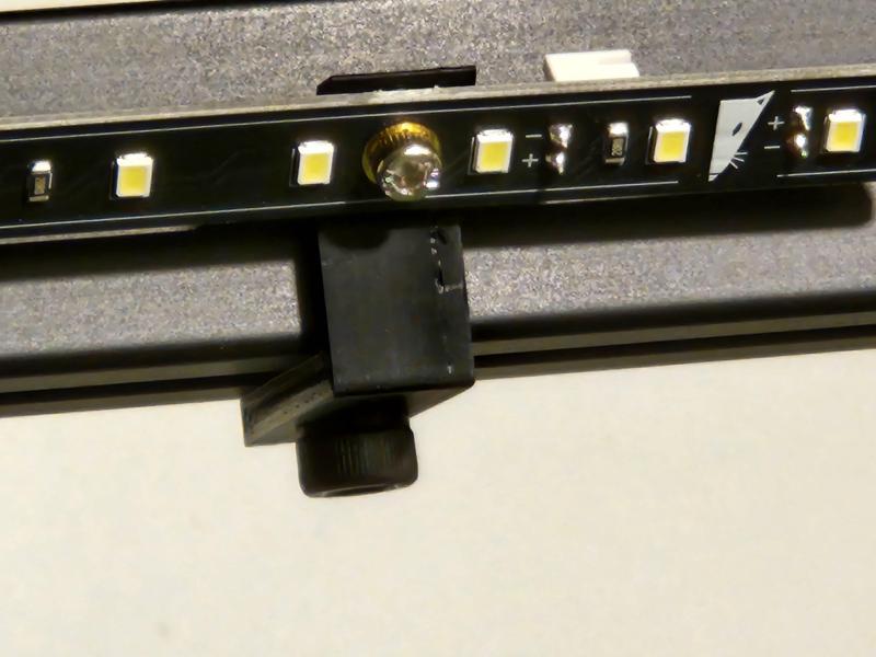 Small 3030 Daylight LED Mount (Vector3D)
