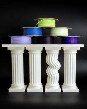 Wobbly Columns // Display Stand Set