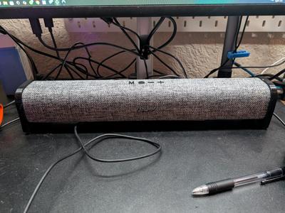 Soulion R100 USB/Bluetooth speaker stand