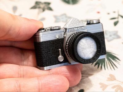 Analog film camera scale model - many functions