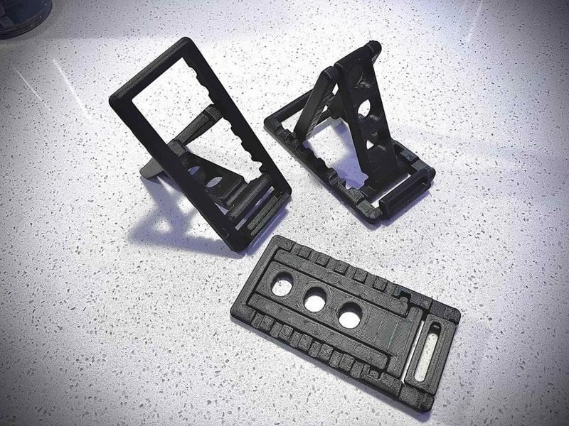 Compact Print-in-place Reversible Tablet - Phone Stand