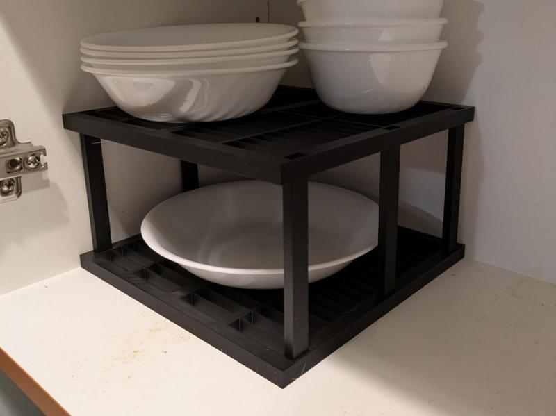 Cabinet shelf organizer