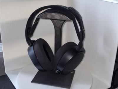 Headphone stand 