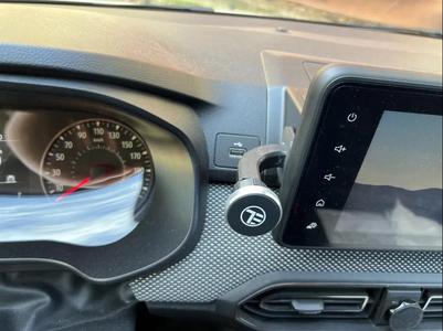 dacia phone holder 