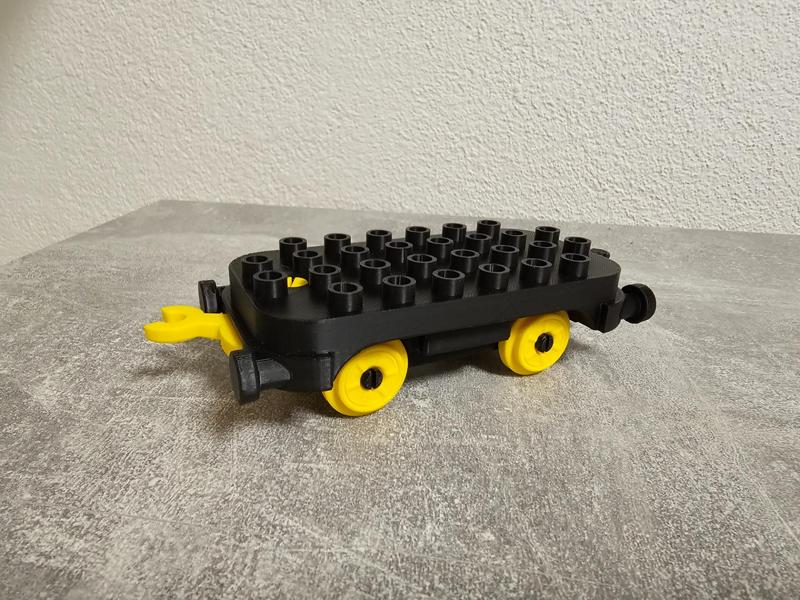 Train base vehicle compatible with " DUPLO"